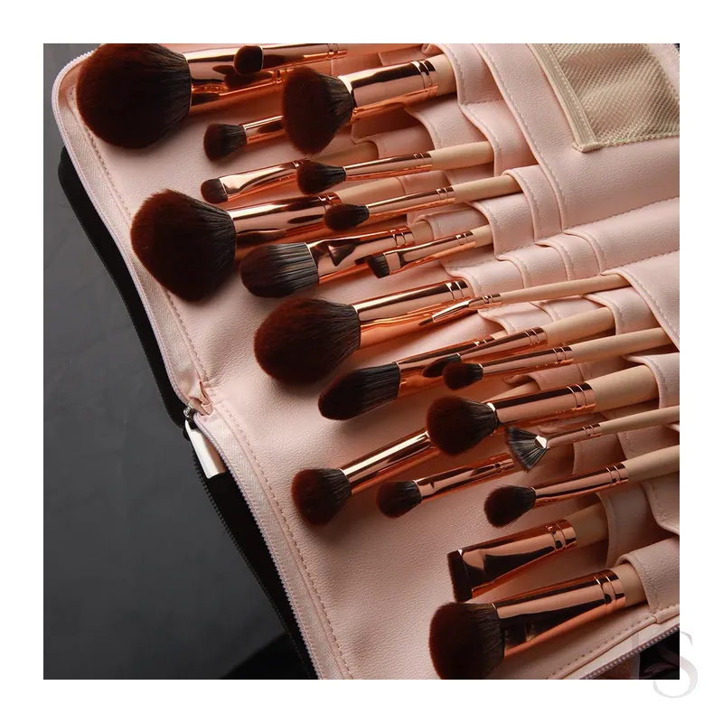 Character 23 Pieces Brush Set CHX003