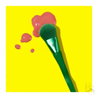 RT Nectar Pop Glassy Glow Foundation Brush