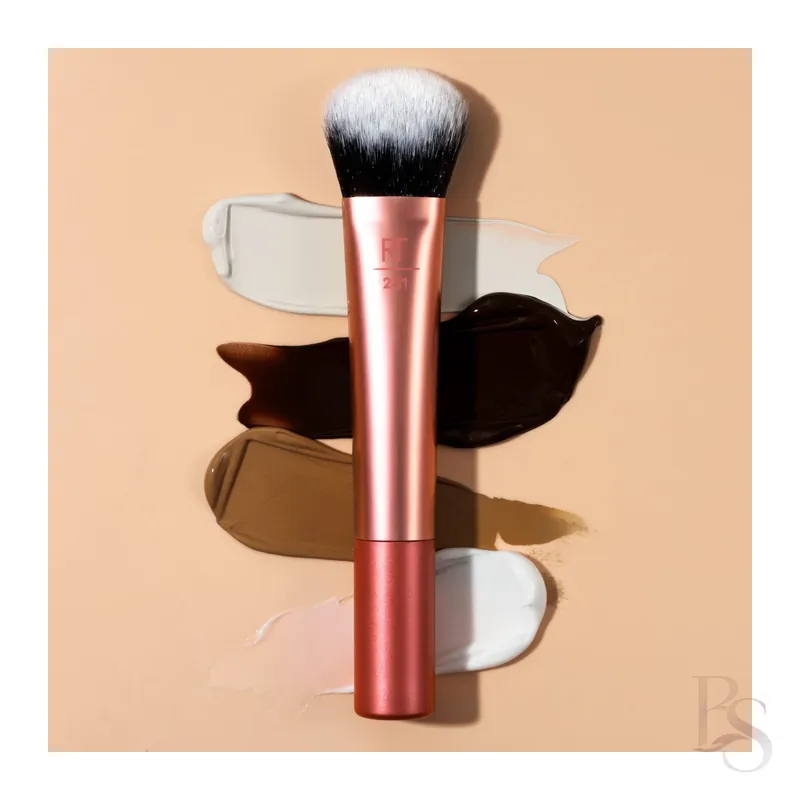 RT Seamless Complexion Foundation Brush 241