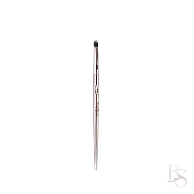 Ruby Beauty Small Eyeshadow Brush 010