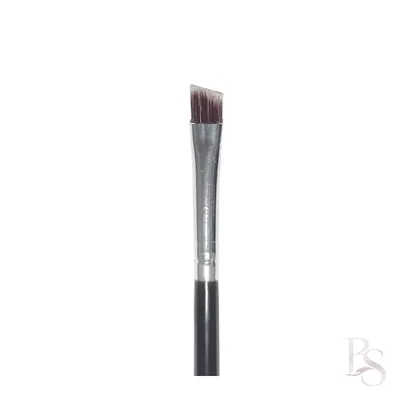Ruby Face Angled Eyeliner Brush