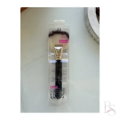 Ruby Face Fan Brush